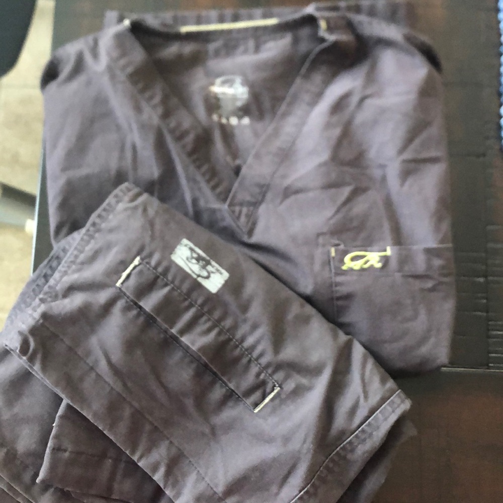 Iguana Med Men’s Scrubs